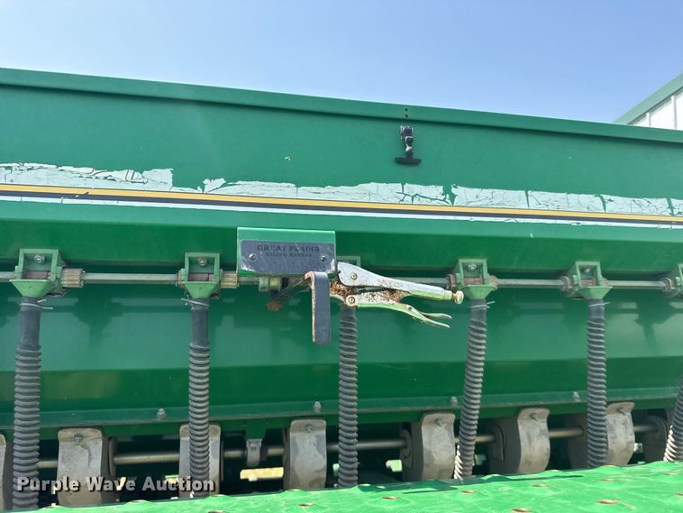 image for item EW4985 2009 Great Plains 1006NT-1575 no-till grain drill