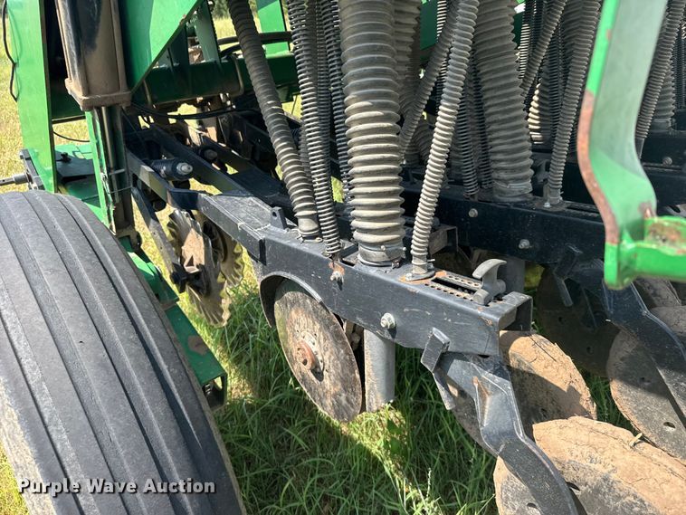image for item EW4985 2009 Great Plains 1006NT-1575 no-till grain drill