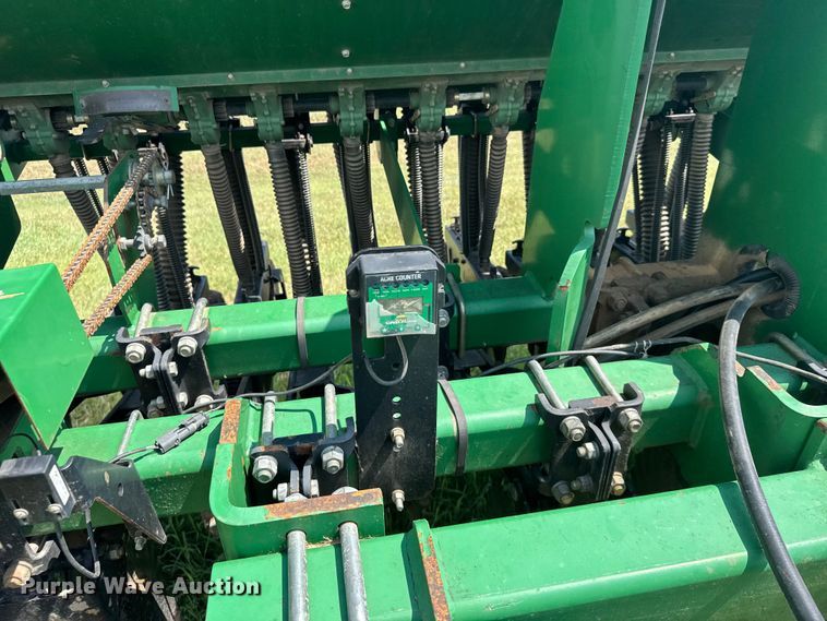 image for item EW4985 2009 Great Plains 1006NT-1575 no-till grain drill