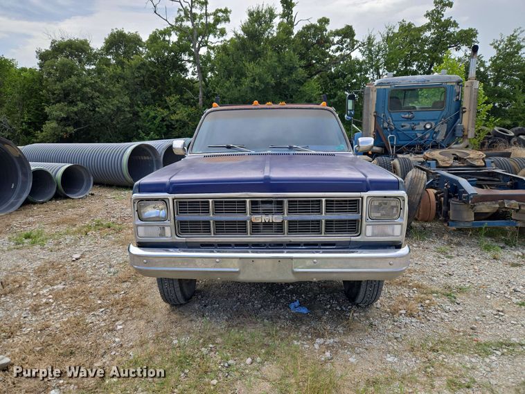 image for item EW8496 1980 GMC Sierra 35 Camper Special flatbed pickup truck