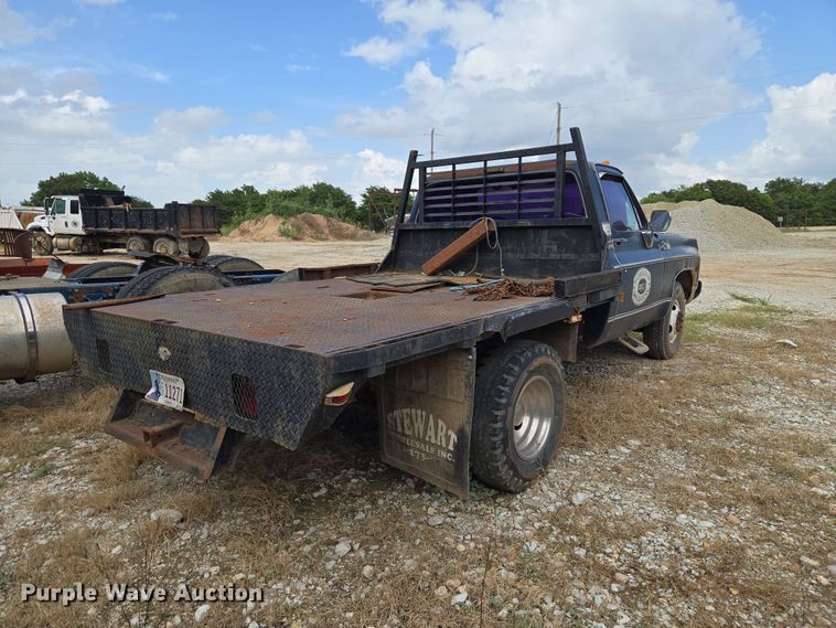 image for item EW8496 1980 GMC Sierra 35 Camper Special flatbed pickup truck