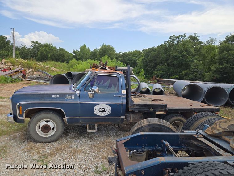 image for item EW8496 1980 GMC Sierra 35 Camper Special flatbed pickup truck