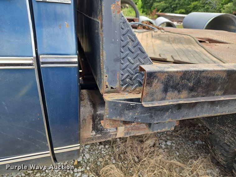 image for item EW8496 1980 GMC Sierra 35 Camper Special flatbed pickup truck
