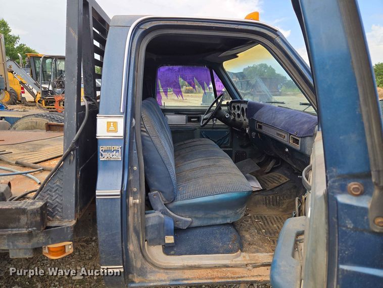 image for item EW8496 1980 GMC Sierra 35 Camper Special flatbed pickup truck
