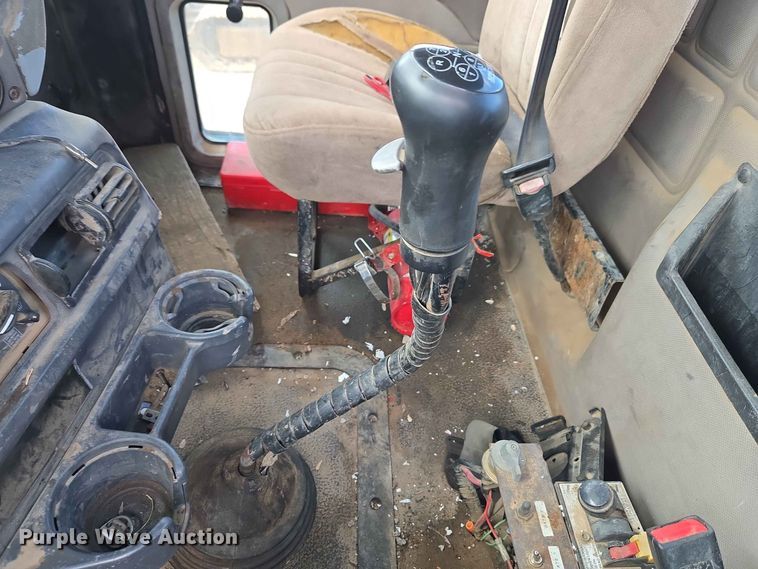 image for item EW8497 2007 Mack CHN semi truck