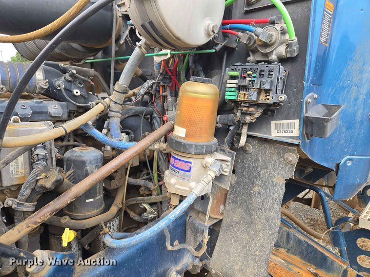 image for item EW8497 2007 Mack CHN semi truck