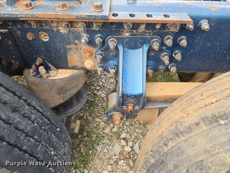 image for item EW8497 2007 Mack CHN semi truck