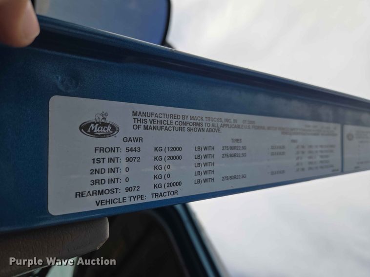 image for item EW8497 2007 Mack CHN semi truck