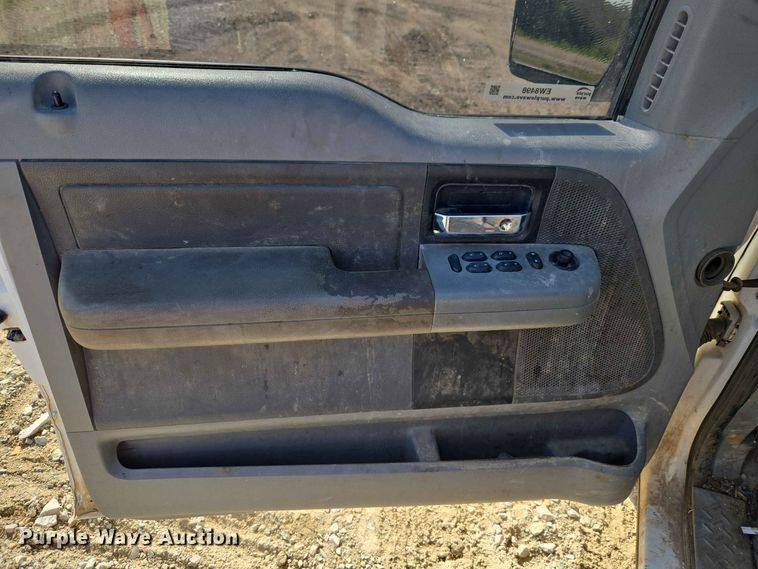 image for item EW8498 2007 Ford F150 Ext. Cab pickup truck