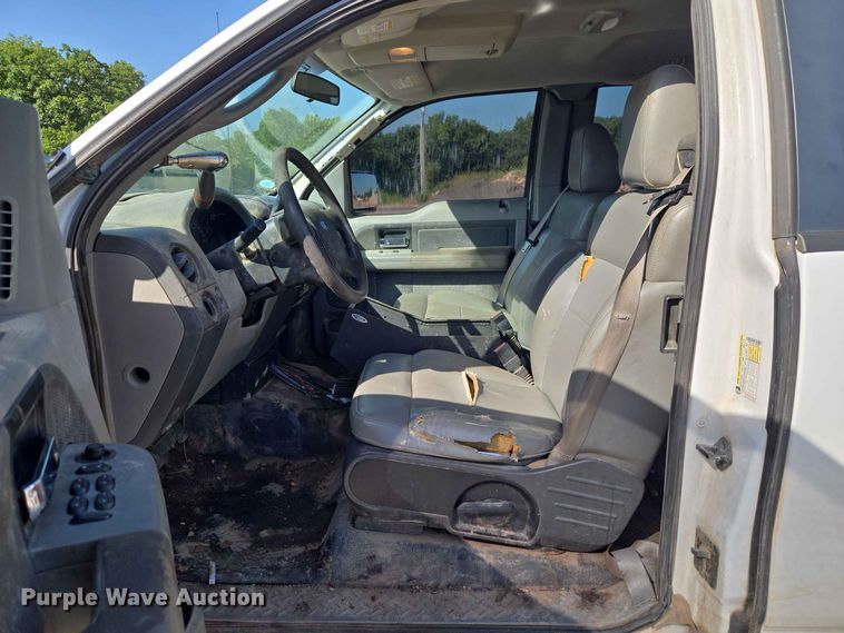 image for item EW8498 2007 Ford F150 Ext. Cab pickup truck