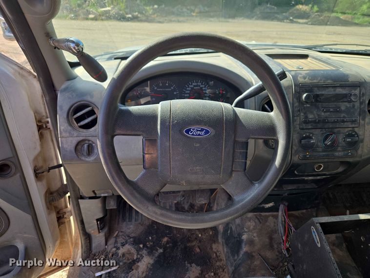 image for item EW8498 2007 Ford F150 Ext. Cab pickup truck