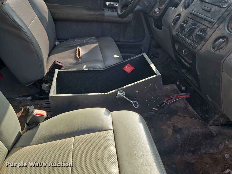 image for item EW8498 2007 Ford F150 Ext. Cab pickup truck