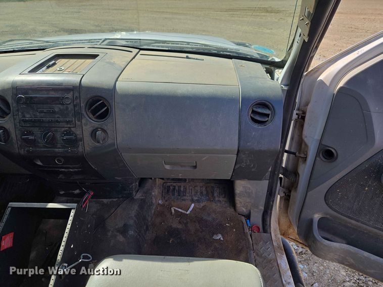image for item EW8498 2007 Ford F150 Ext. Cab pickup truck