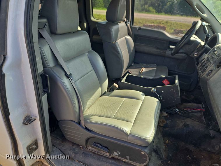 image for item EW8498 2007 Ford F150 Ext. Cab pickup truck