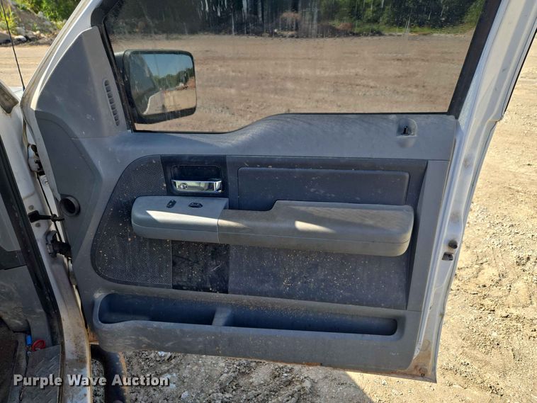 image for item EW8498 2007 Ford F150 Ext. Cab pickup truck