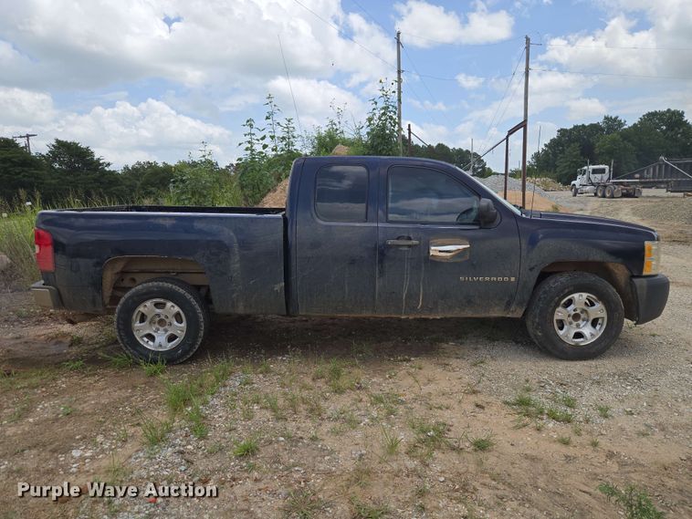 image for item EW8499 2008 Chevrolet Silverado 1500 Ext. Cab pickup truck