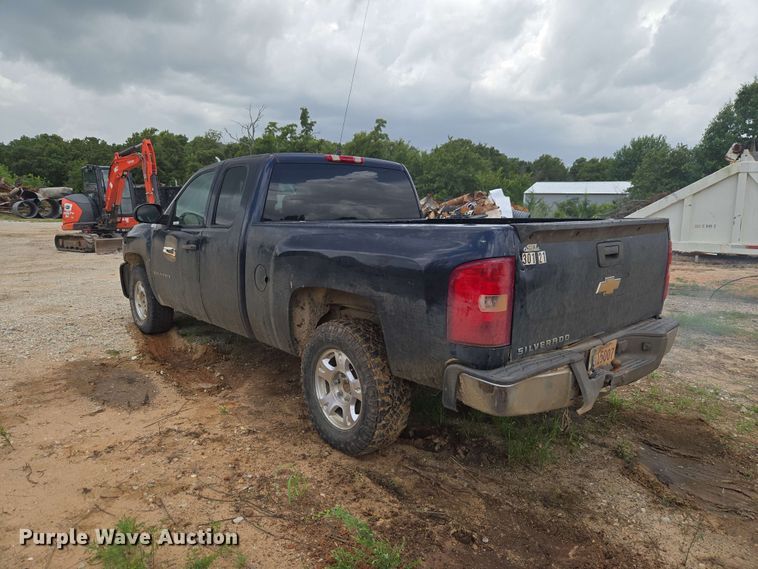 image for item EW8499 2008 Chevrolet Silverado 1500 Ext. Cab pickup truck