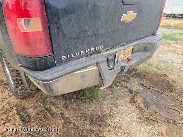 image for item EW8499 2008 Chevrolet Silverado 1500 Ext. Cab pickup truck