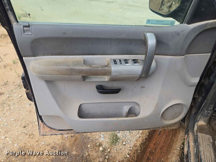 image for item EW8499 2008 Chevrolet Silverado 1500 Ext. Cab pickup truck
