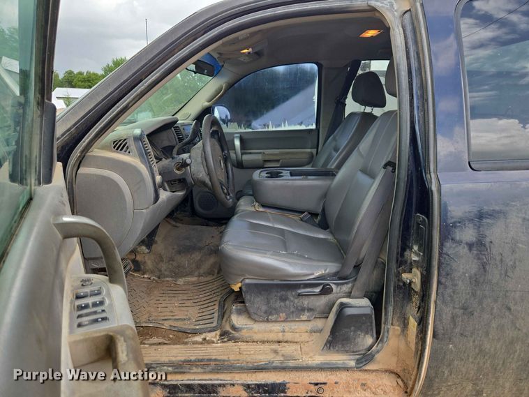 image for item EW8499 2008 Chevrolet Silverado 1500 Ext. Cab pickup truck