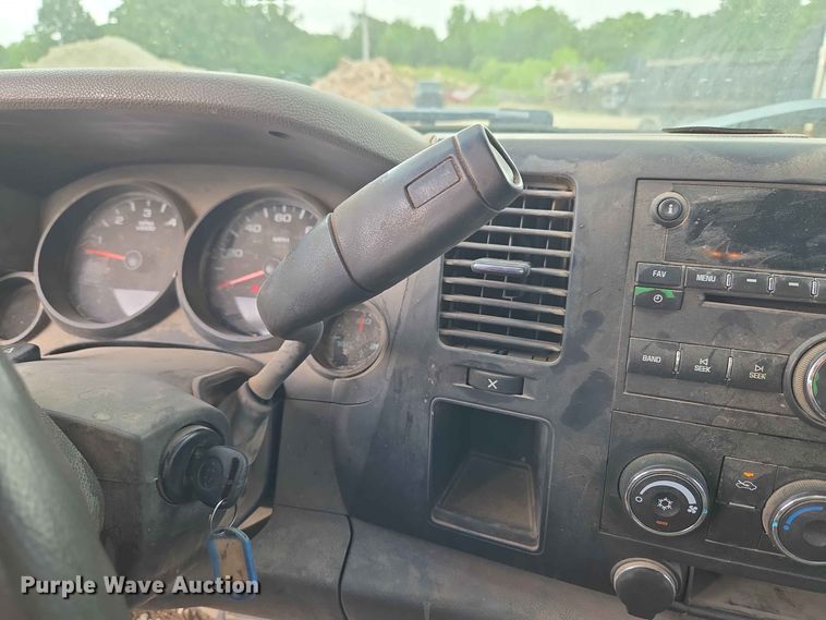 image for item EW8499 2008 Chevrolet Silverado 1500 Ext. Cab pickup truck