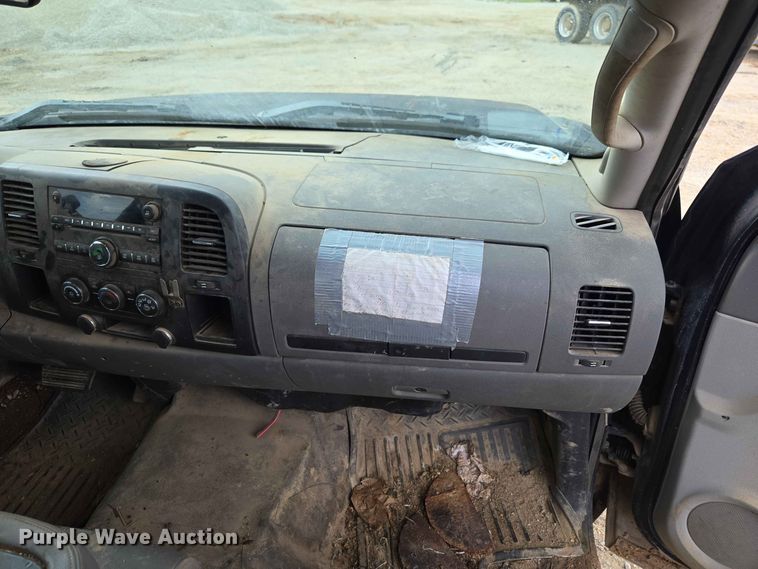 image for item EW8499 2008 Chevrolet Silverado 1500 Ext. Cab pickup truck