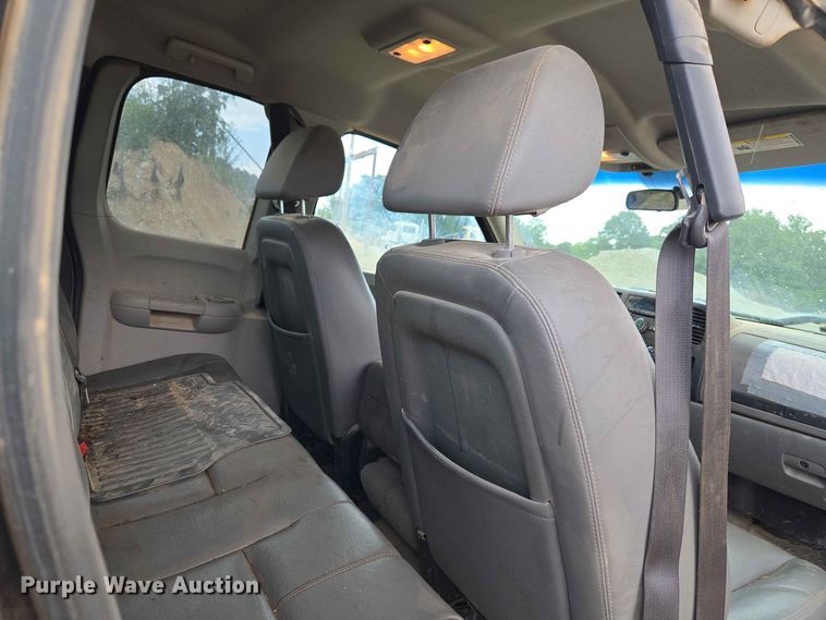 image for item EW8499 2008 Chevrolet Silverado 1500 Ext. Cab pickup truck