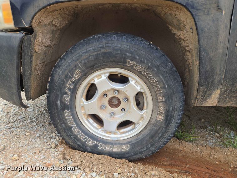 image for item EW8499 2008 Chevrolet Silverado 1500 Ext. Cab pickup truck