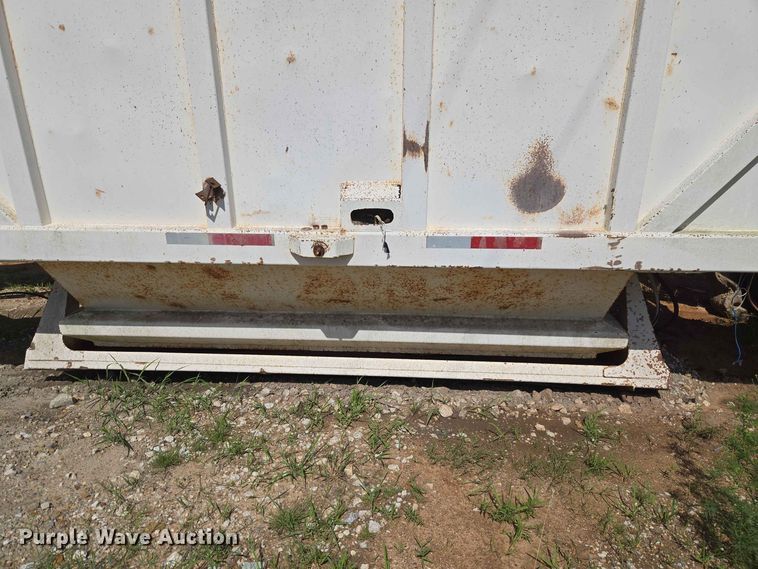 image for item EW8501 1992 Ranch Manufacturing Co. bottom dump trailer