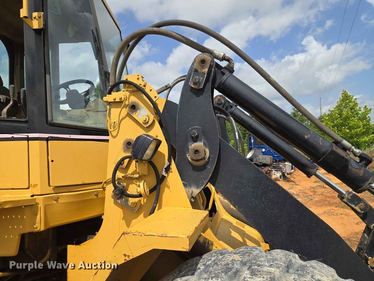 image for item EW8502 1994 Caterpillar IT18F wheel loader