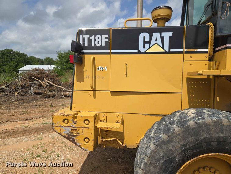 image for item EW8502 1994 Caterpillar IT18F wheel loader