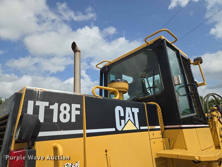 image for item EW8502 1994 Caterpillar IT18F wheel loader