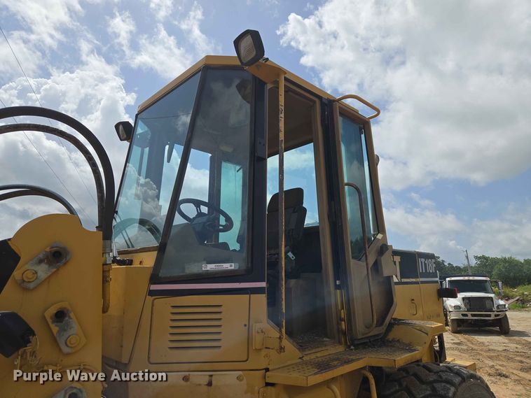 image for item EW8502 1994 Caterpillar IT18F wheel loader