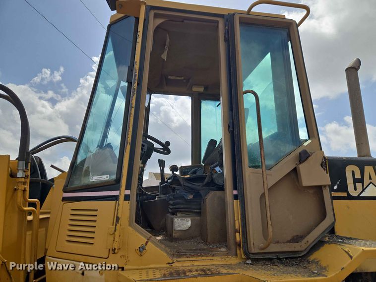 image for item EW8502 1994 Caterpillar IT18F wheel loader