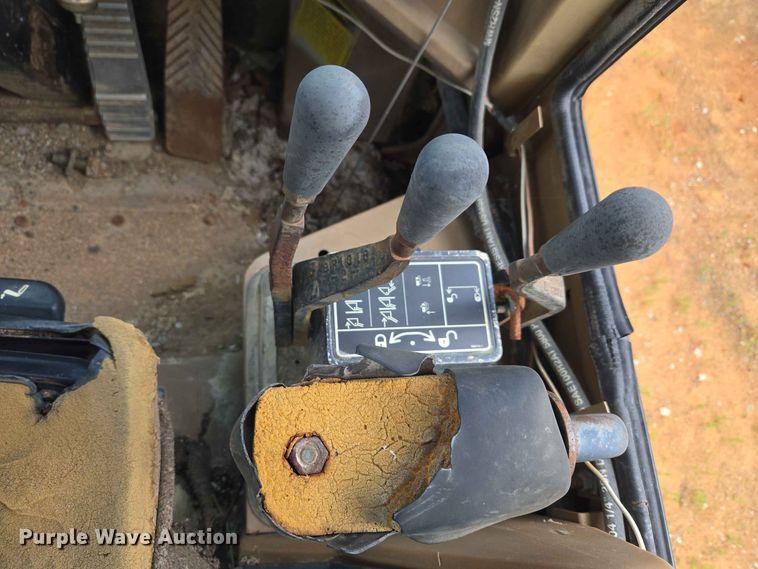 image for item EW8502 1994 Caterpillar IT18F wheel loader