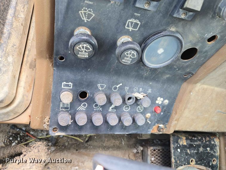 image for item EW8502 1994 Caterpillar IT18F wheel loader