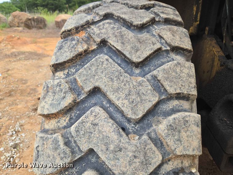 image for item EW8502 1994 Caterpillar IT18F wheel loader