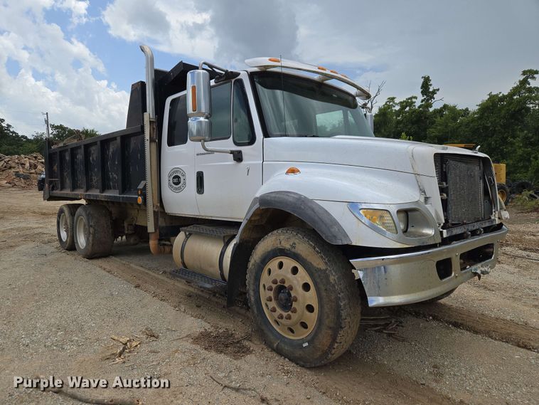 image for item EW8503 2007 International SF637 dump truck
