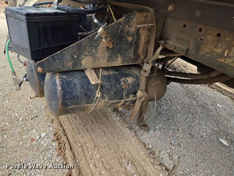image for item EW8503 2007 International SF637 dump truck