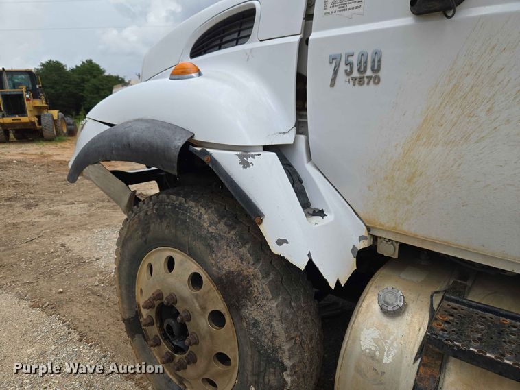 image for item EW8503 2007 International SF637 dump truck
