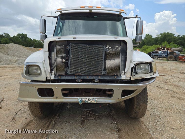 image for item EW8503 2007 International SF637 dump truck