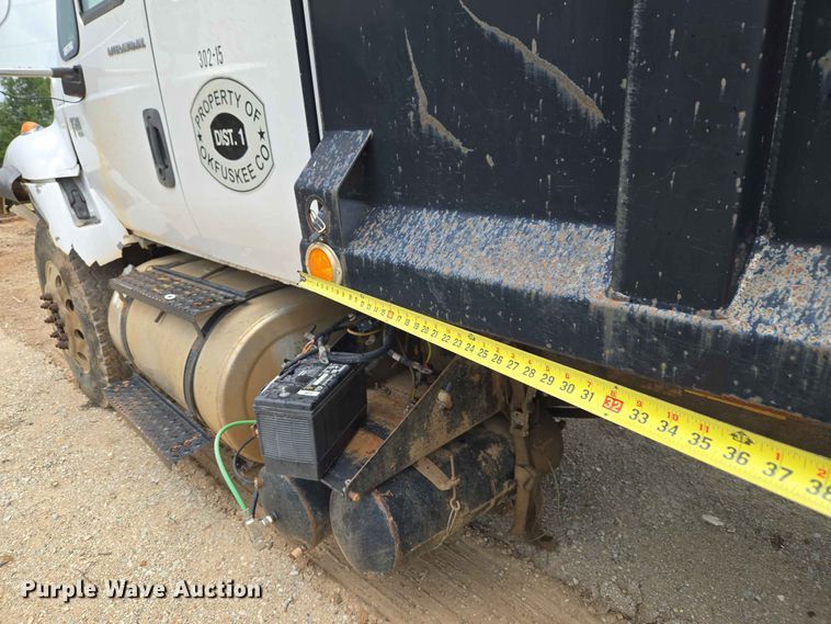 image for item EW8503 2007 International SF637 dump truck