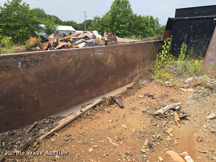 image for item EW8503 2007 International SF637 dump truck
