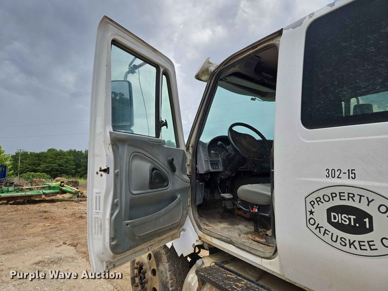 image for item EW8503 2007 International SF637 dump truck