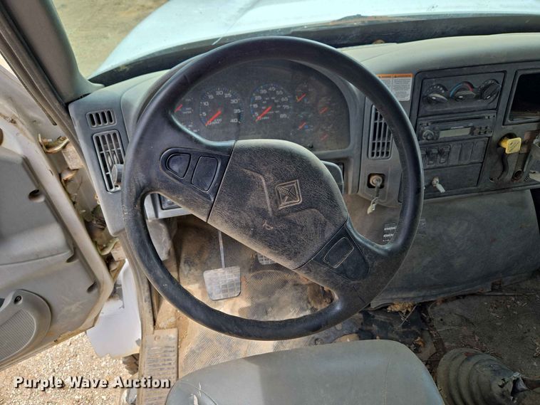 image for item EW8503 2007 International SF637 dump truck