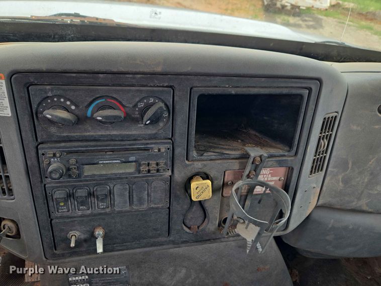 image for item EW8503 2007 International SF637 dump truck