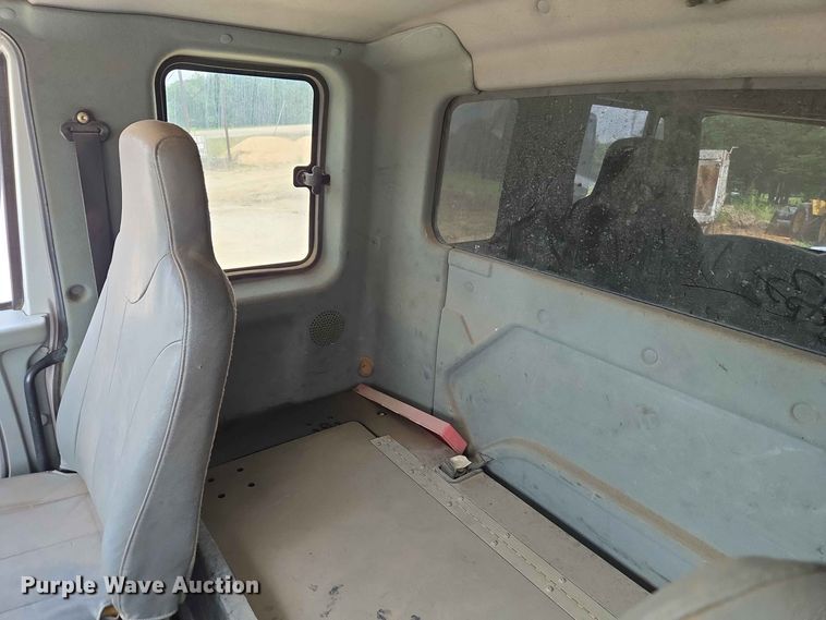 image for item EW8503 2007 International SF637 dump truck