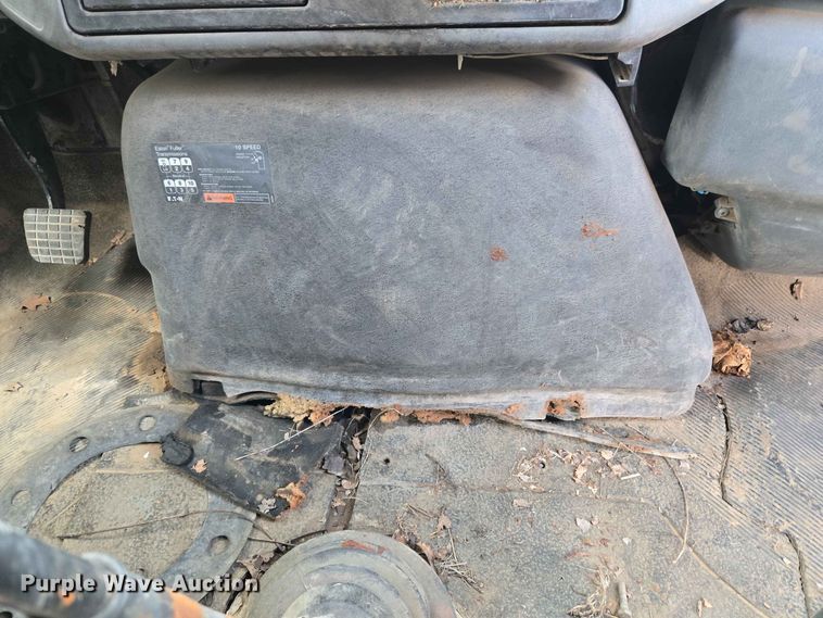 image for item EW8503 2007 International SF637 dump truck