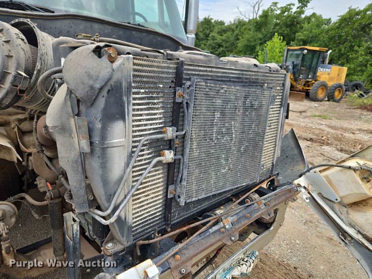image for item EW8503 2007 International SF637 dump truck