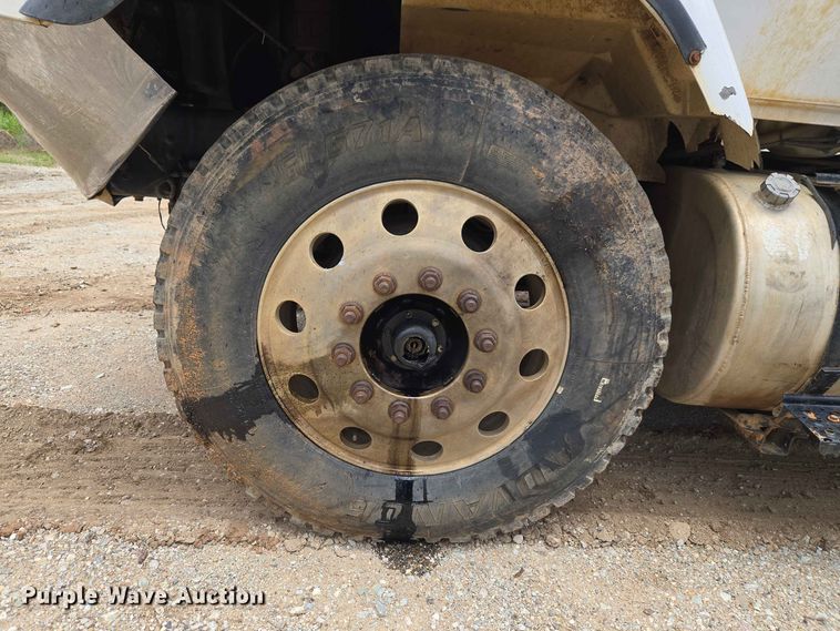 image for item EW8503 2007 International SF637 dump truck